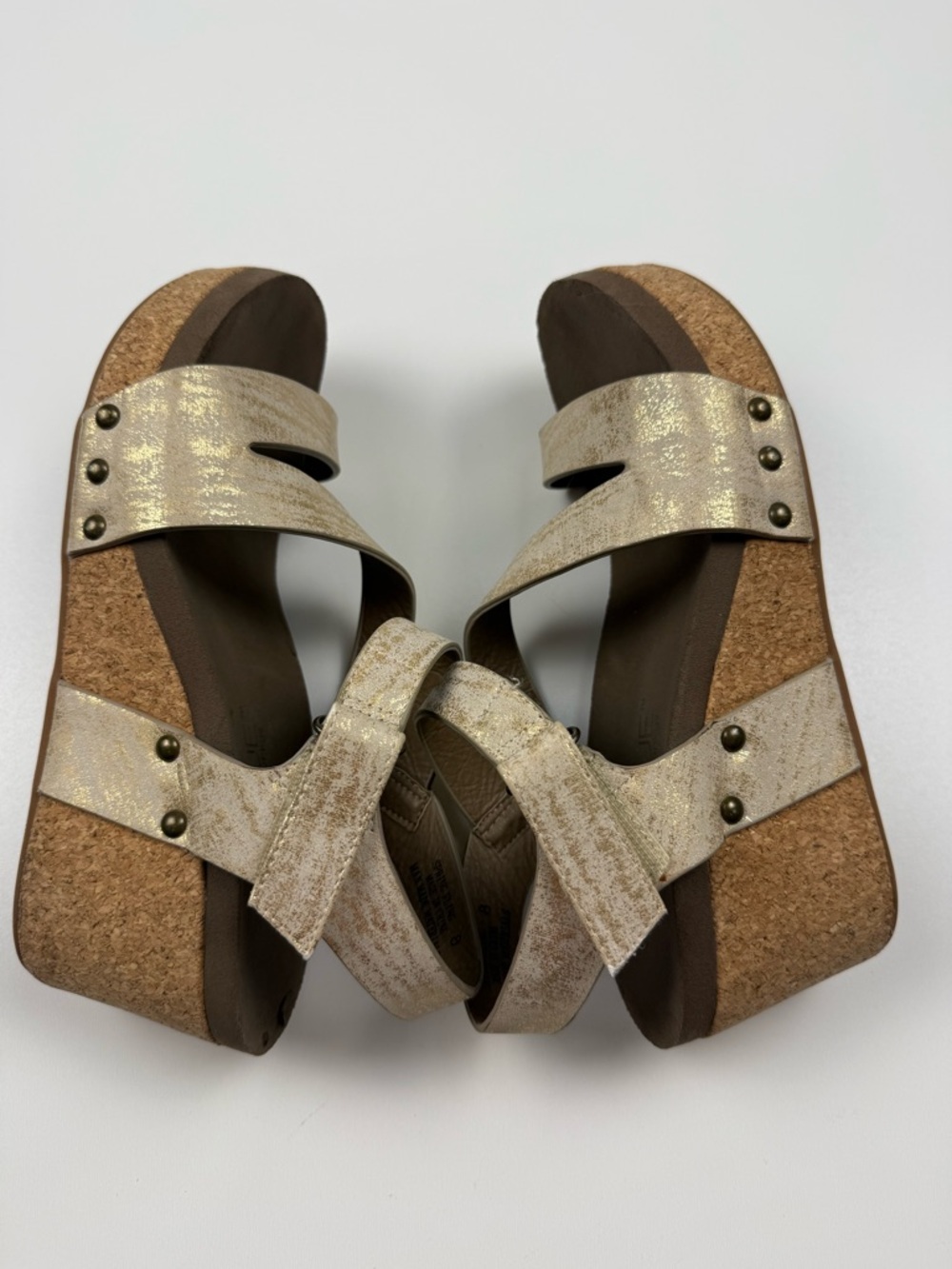 Boutique by Corkys Spring Fling Gold Strappy Studded Wedge Sandals Size 8 Women - Picture 6 of 10